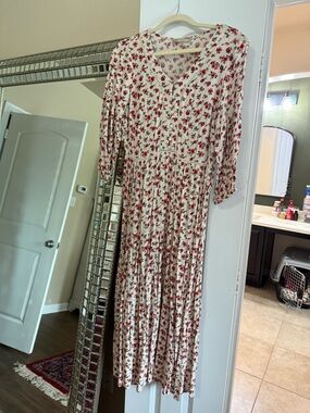 Floral V-Neck Maxi Dress in Cream with Red Rose Print